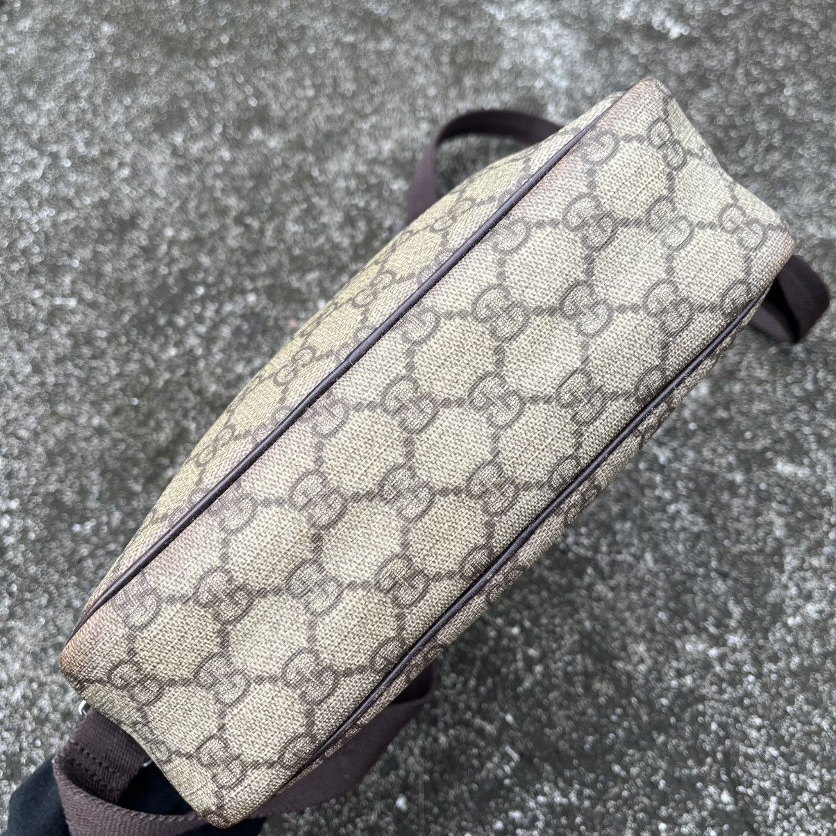 Gucci Gucci GG Supreme Beige Crossbody Bag with Leather Trim Size ONE SIZE - 17 Thumbnail