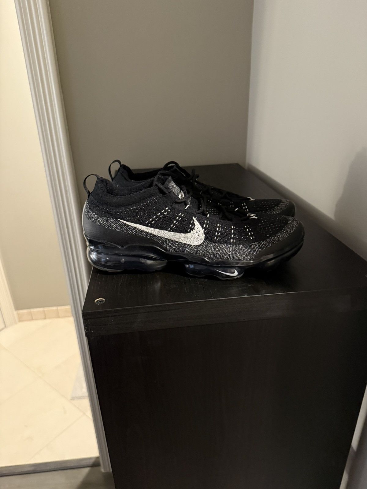 Nike Nike vapor max 2023 Flyknit ‘Oreo’ Size US 12.5 / EU 45-46 - 1 Thumbnail