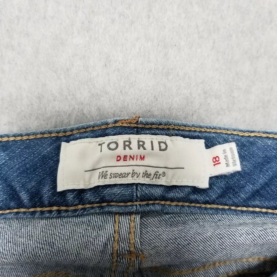 Torrid Torrid Jeans Womens 18 Boyfriend 40x27 Stretchy Distressed Size 40" / US 18 - 4 Thumbnail
