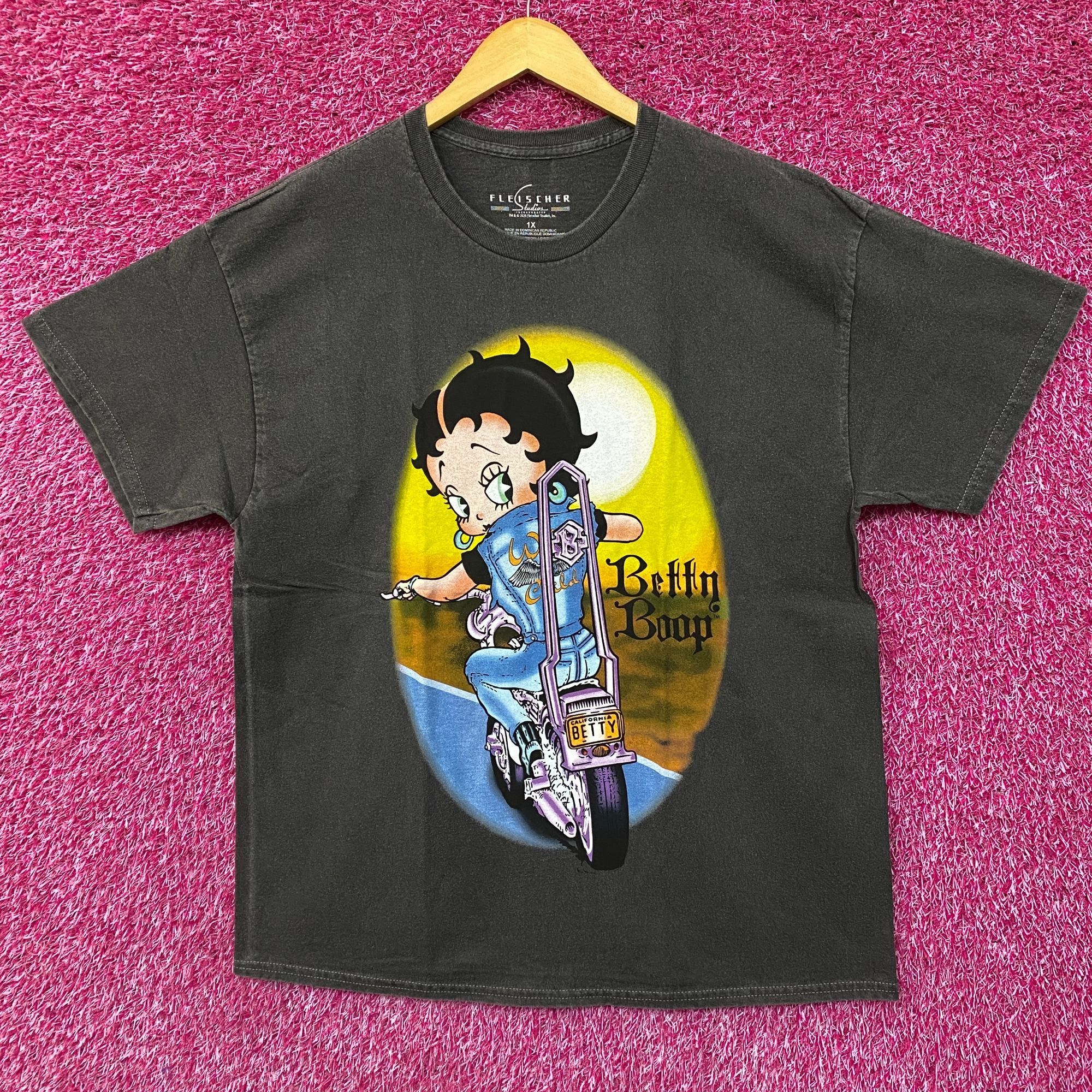 Other Betty Boop Wild Child Motorcycle Biker Graphic T-Shirt 1X Size US XL / EU 56 / 4 - 1 Thumbnail