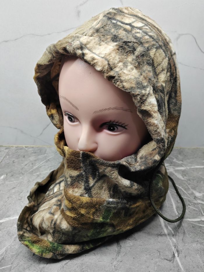 Japanese Brand Vintage Realtree Balaclava Cap Hat Size ONE SIZE - 1 Thumbnail