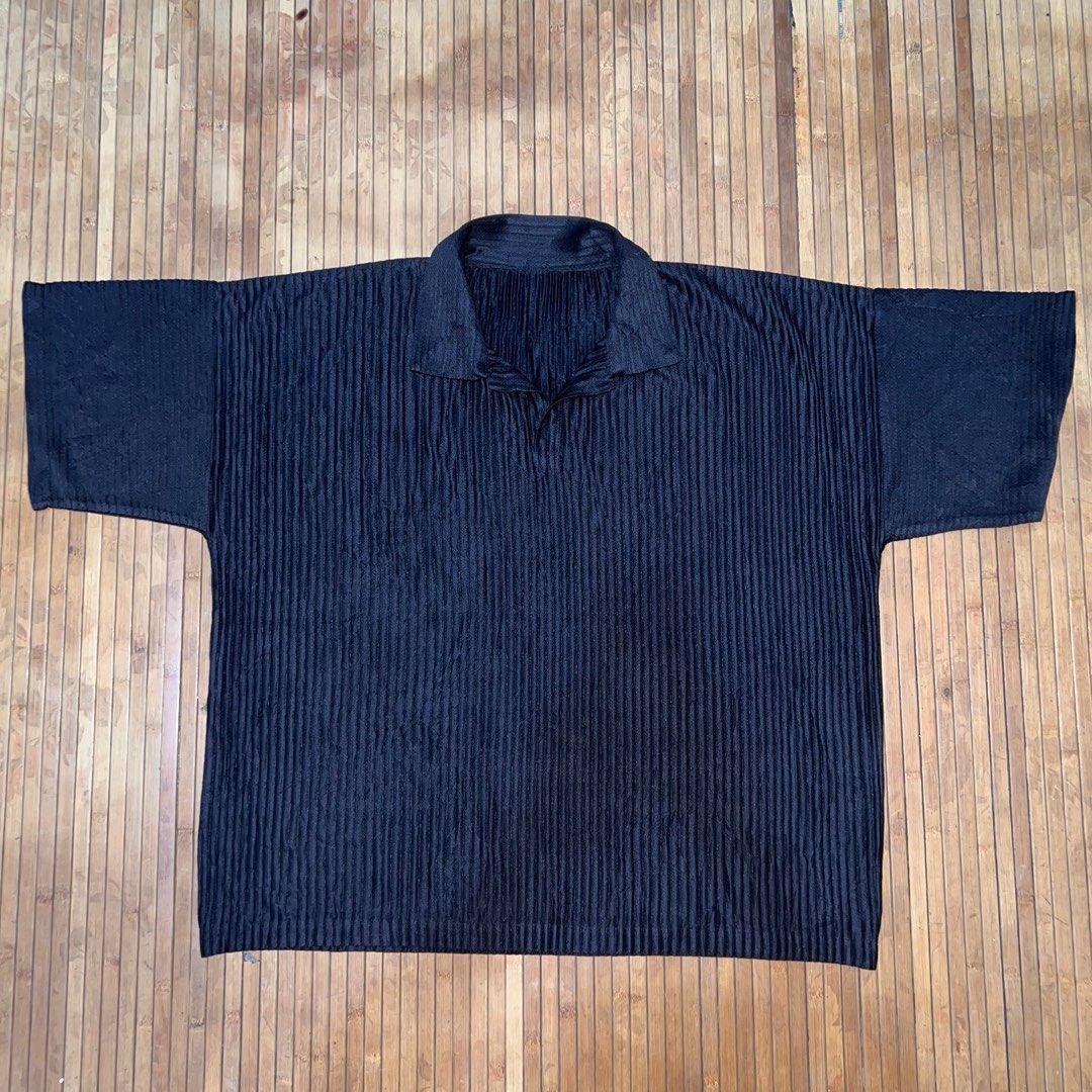 Homme Plisse Issey Miyake HOMME PLISSE ISSEY MIYAKE BASICS BLACK PLEATS Size US XL / EU 56 / 4 - 1 Thumbnail