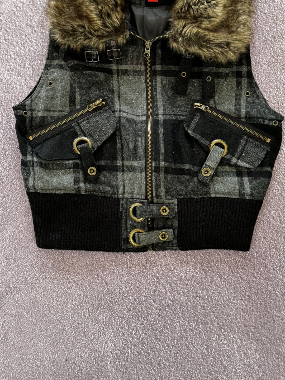 Japanese Brand Avant Garde Faux Fur Glamour Y2K Plaid Vest Size M / US 6-8 / IT 42-44 - 3 Thumbnail