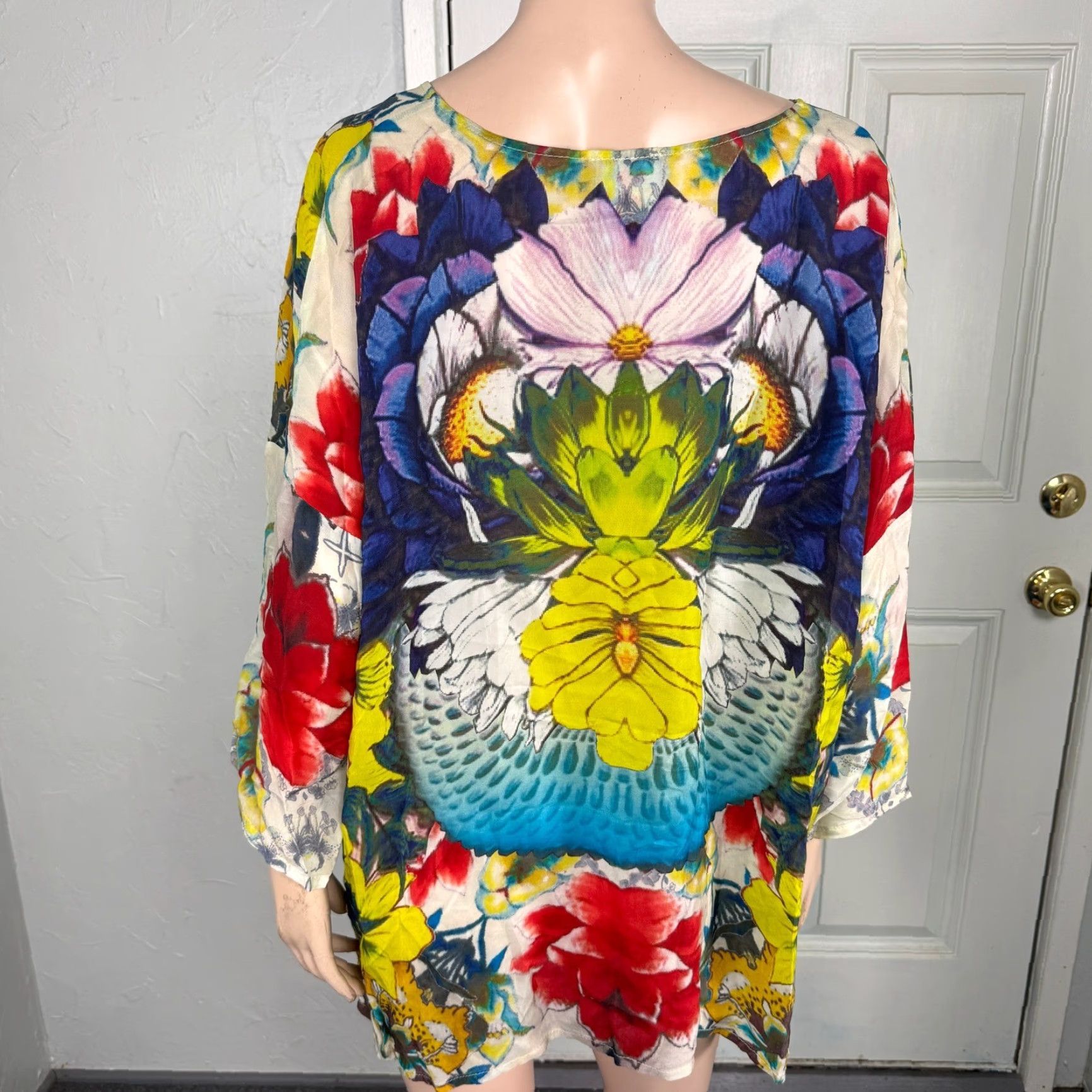 Johnny Was Johnny Was Women's Shirt Large Barra Floral Print Cupra Rayon Flutter Sleeve K10 Size L / US 10 / IT 46 - 3 Thumbnail