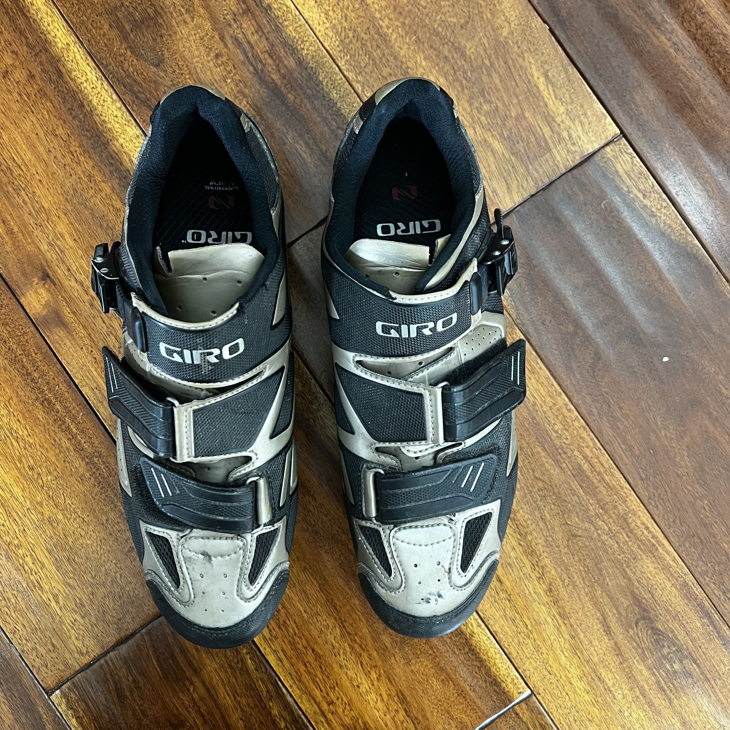 Giro Giro Code Easton EC90 Carbon Cycling Shoe Black Magnesium 11 Size US 11 / EU 44 - 3 Thumbnail