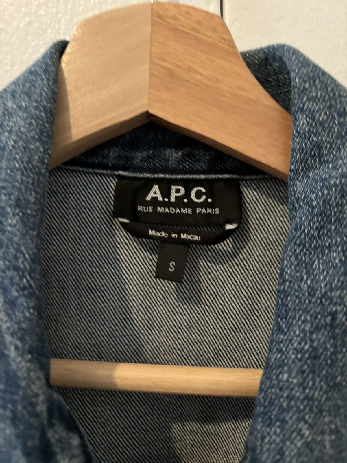 A.P.C. 12.75oz Stonewashed Denim Jacket Size US S / EU 44-46 / 1 - 5 Thumbnail