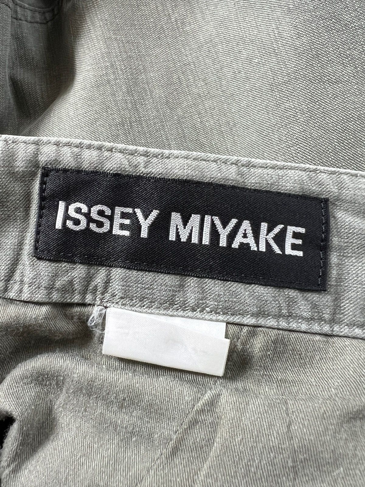 Issey Miyake × Vintage 1990 Issey Miyake Utility Pants Size US 33 - 12 Thumbnail