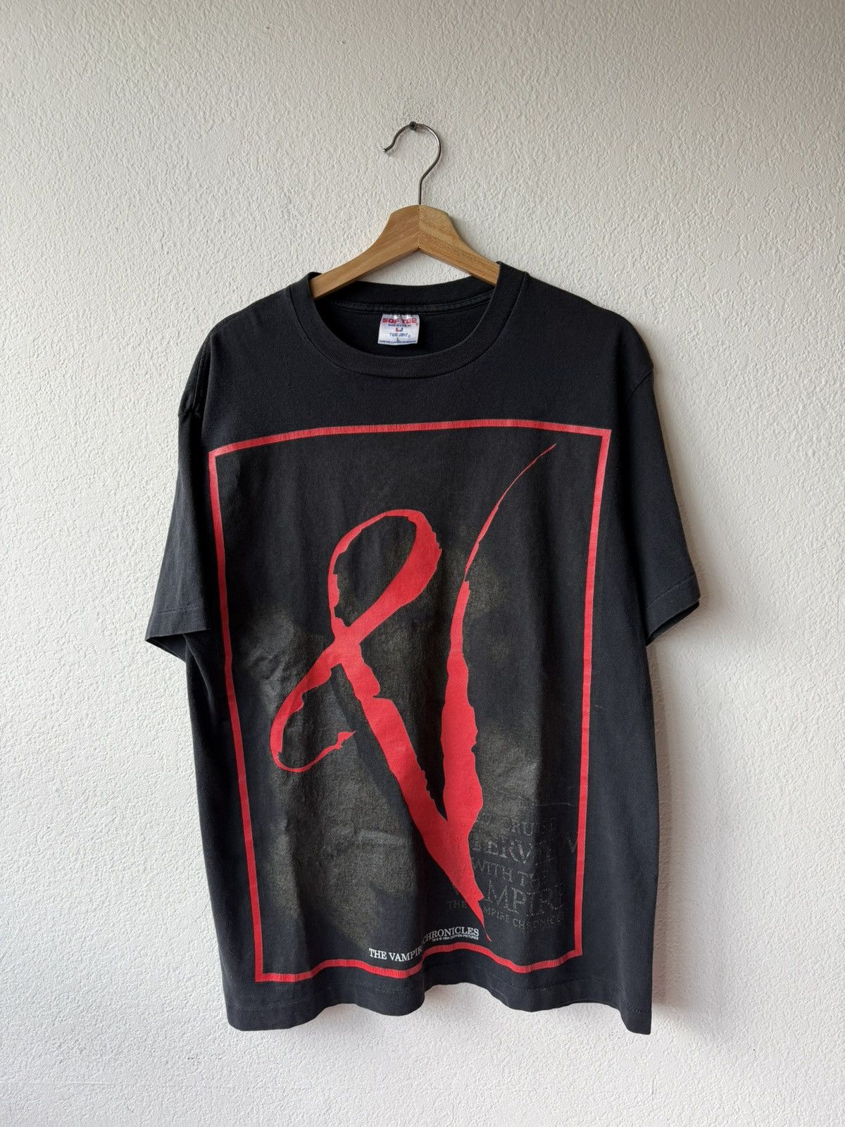 Vintage 90s Interview With The Vampire Promo Tee Size US L / EU 52-54 / 3 - 1 Thumbnail