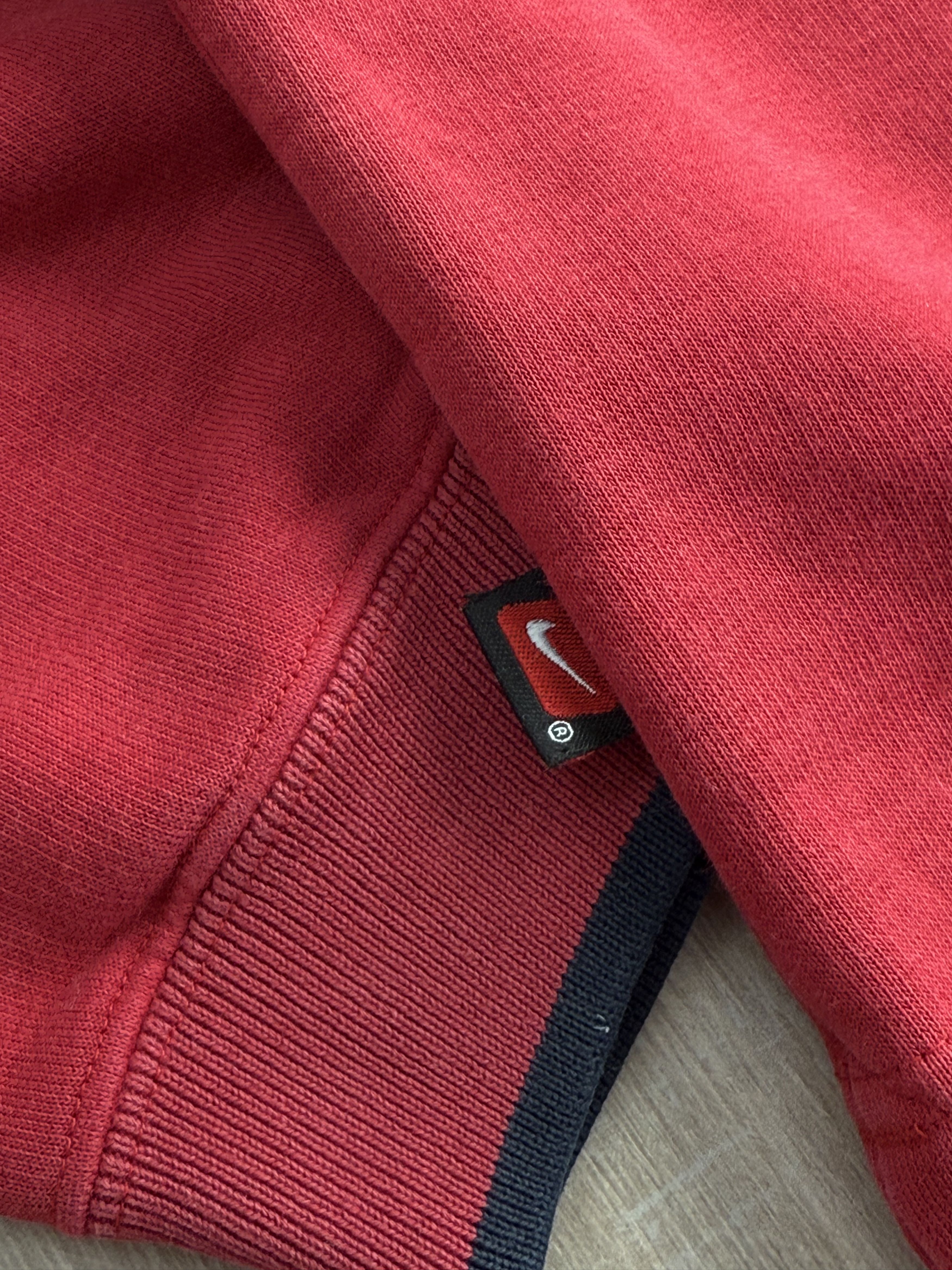 Nike Vintage Nike Center Swoosh Red Sweatshirt Size US M / EU 48-50 / 2 - 7 Thumbnail