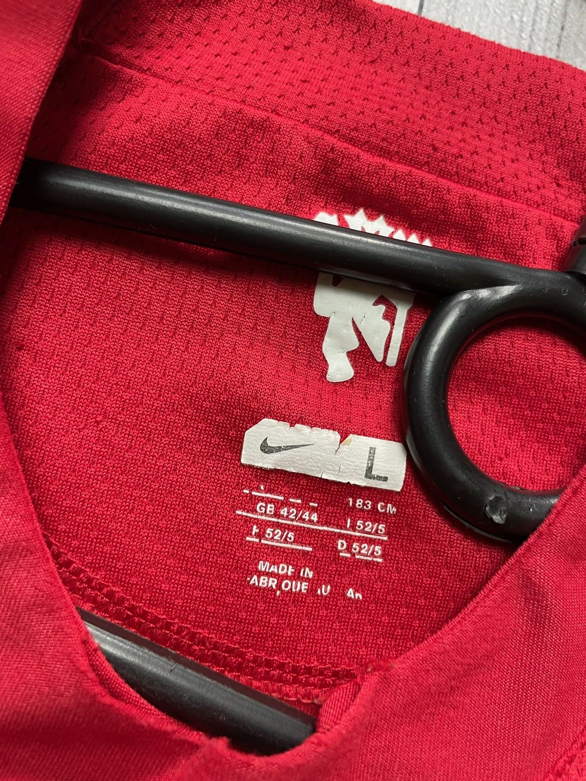 Nike × Vintage Vintage Nike Manchester United size L logo red Size US L / EU 52-54 / 3 - 7 Thumbnail
