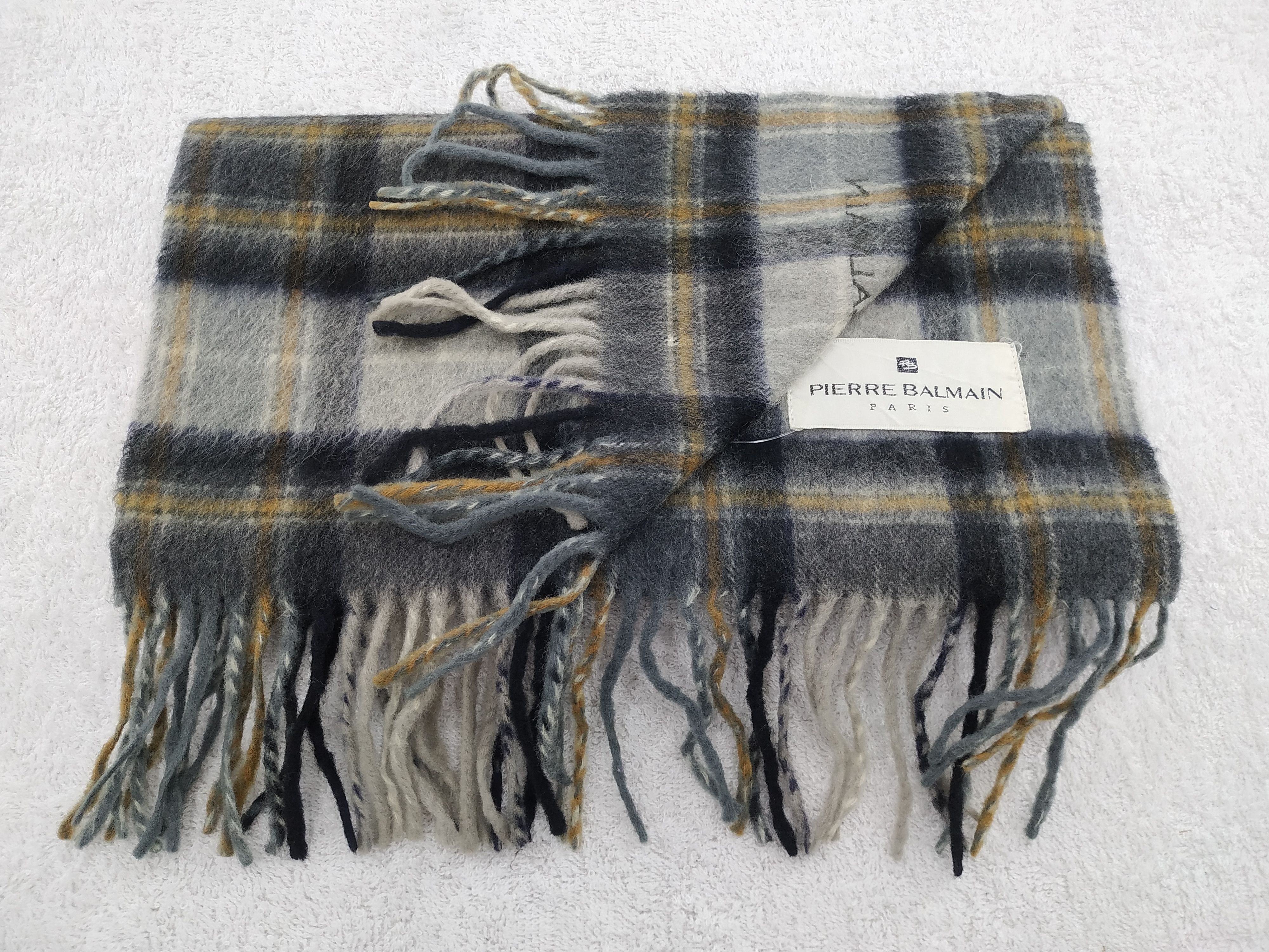 Pierre Balmain Vintage Pierre Balmain Scarf/Muffler/Neckwear MF030 Size ONE SIZE - 4 Thumbnail