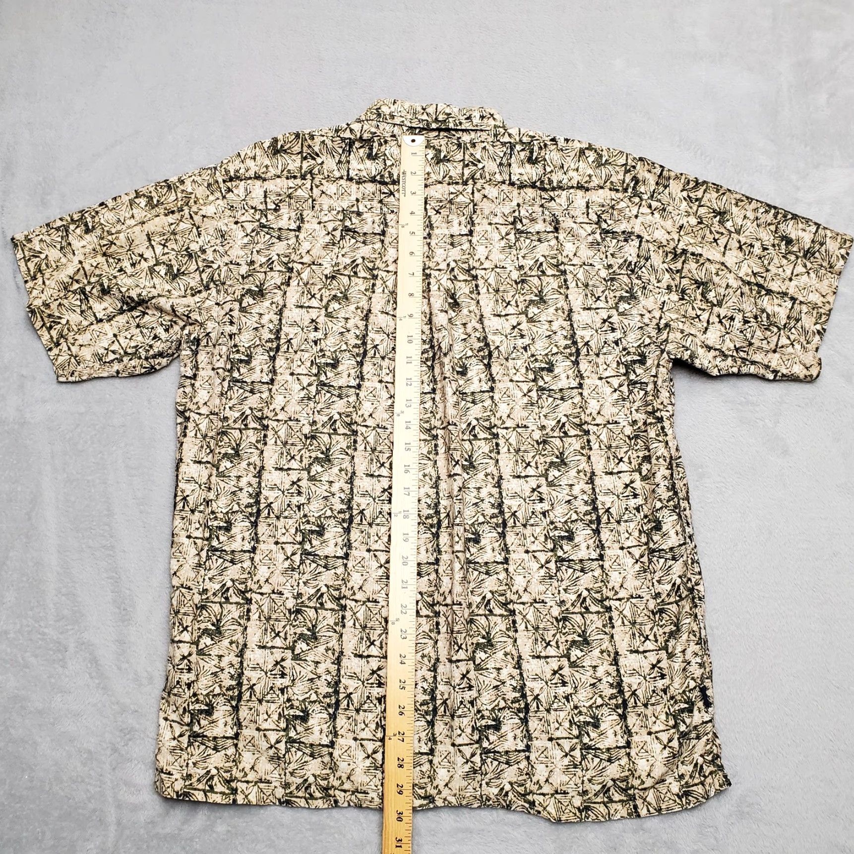 Vintage Galyans Linen Shirt Men L Green 55% Linen Short Sleeve Geometric VTG Comfort Button-Up Casual Travel Mens Size US L / EU 52-54 / 3 - 5 Thumbnail