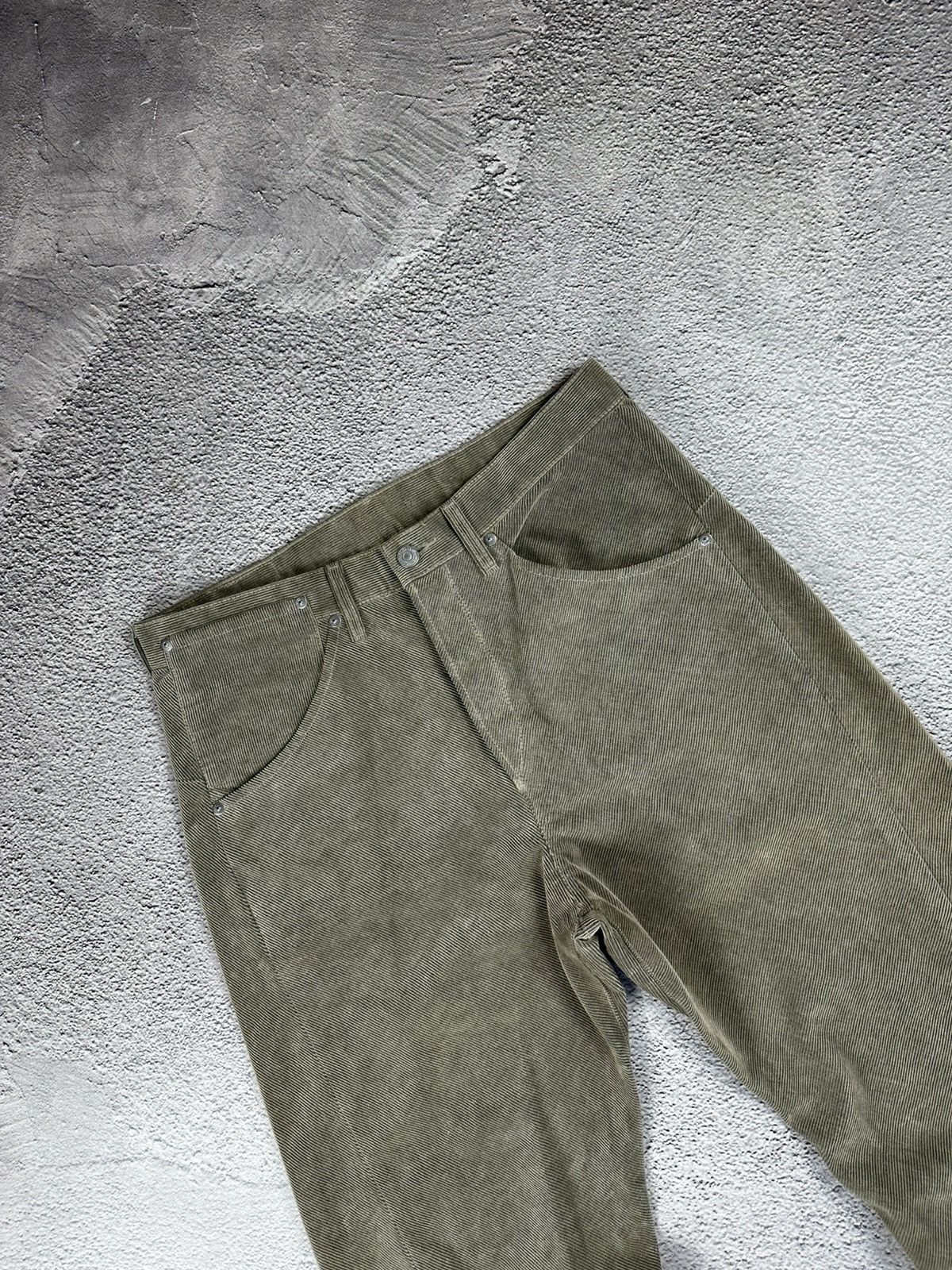 Levi's × Levi's Vintage Clothing × Vintage Vintage Levi’s Corduroy Velvet Pants Y2K Old Money Style Size 28" / US 6 / IT 42 - 7 Thumbnail