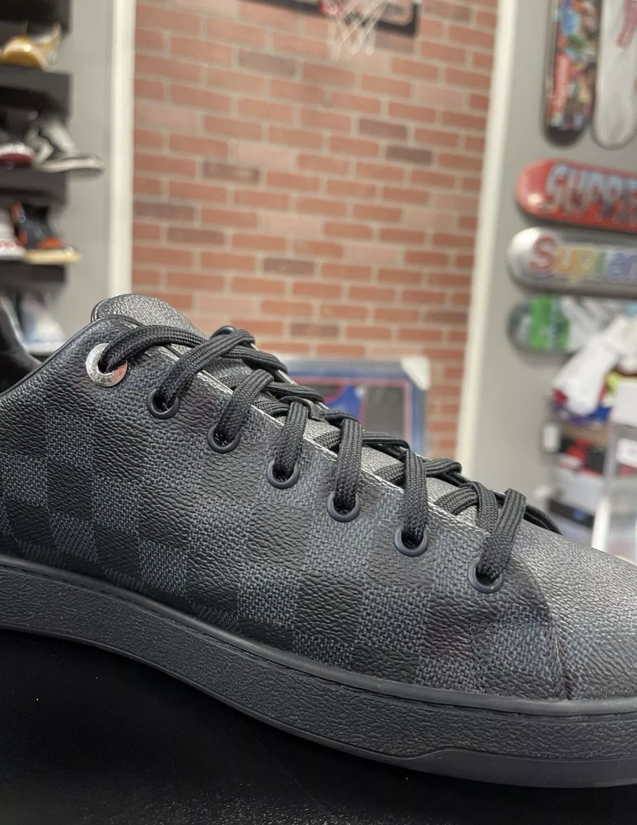 Louis Vuitton Size 10.5LV/11.5US - Louis Vuitton Damier FrontLow Canvas Size US 11.5 / EU 44-45 - 9 Thumbnail