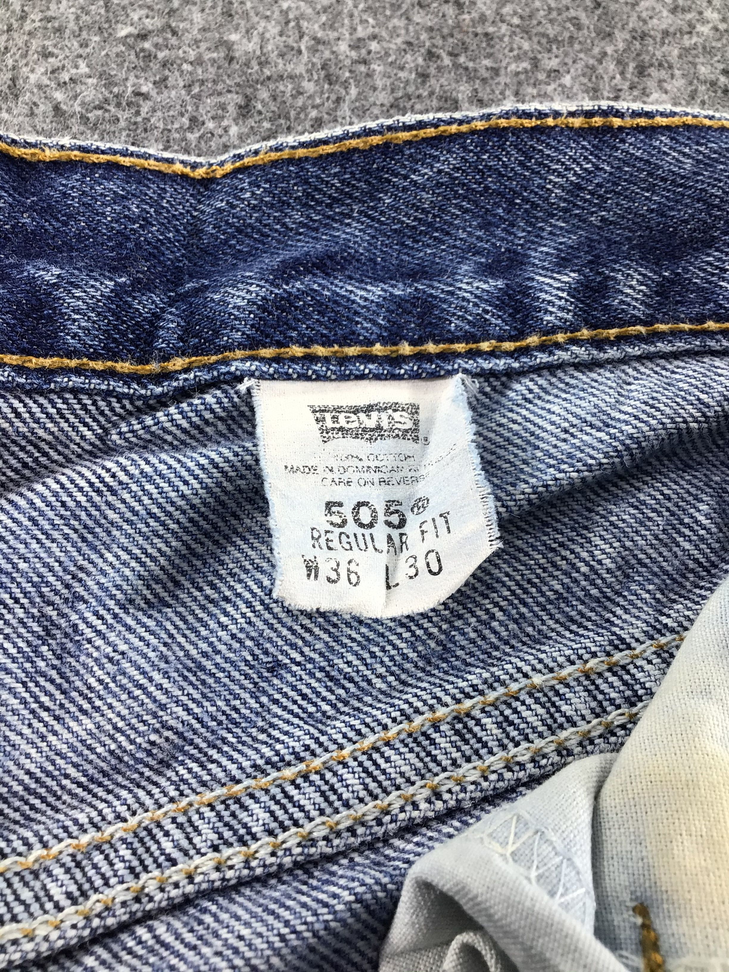 Levi's Vintage Levis 505 Jeans -J472 Size US 35 - 10 Thumbnail
