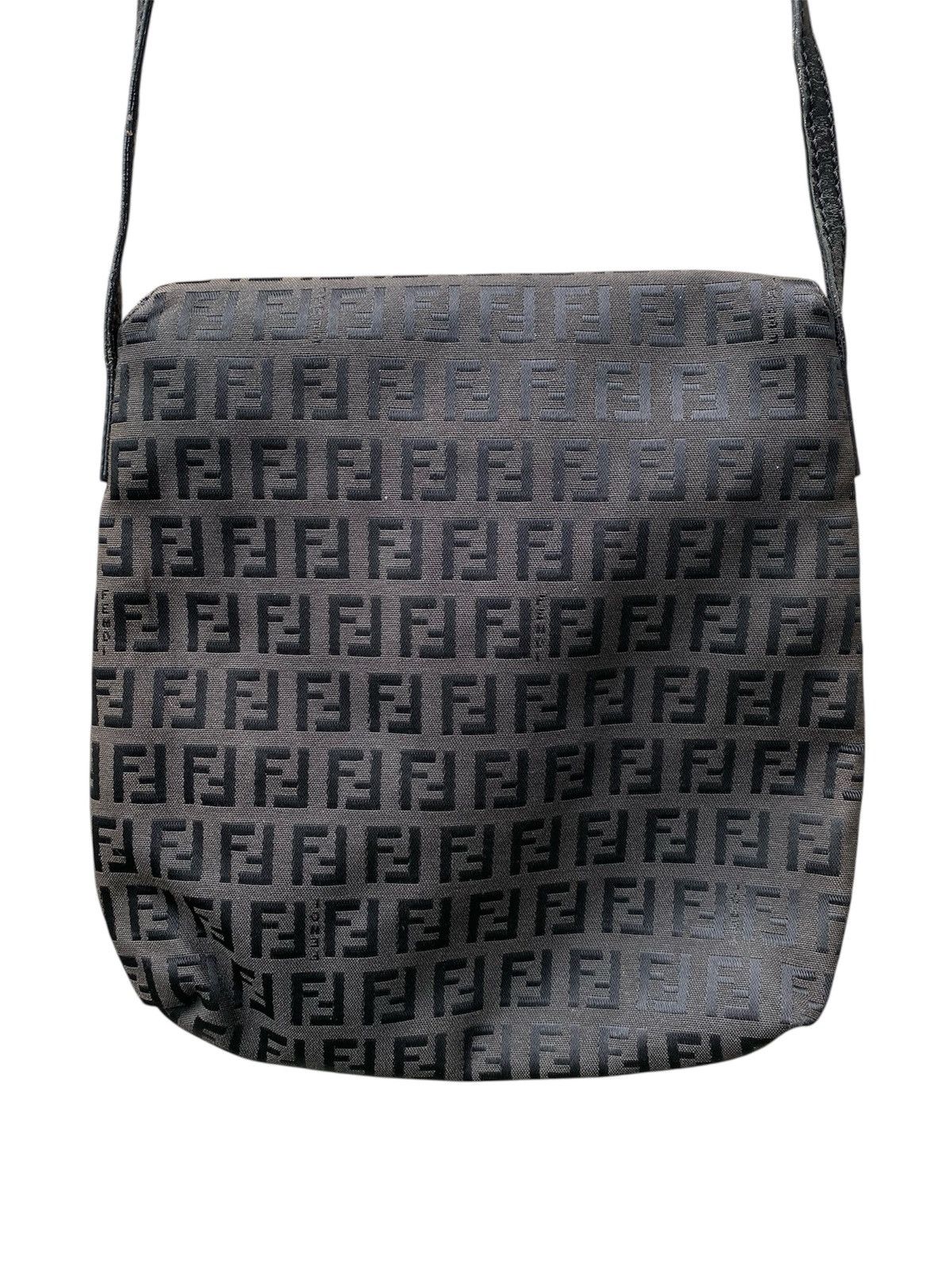 Fendi FENDI Zucchino Monogram Mama Baguette Shoulder Sling Bag Size ONE SIZE - 3 Thumbnail