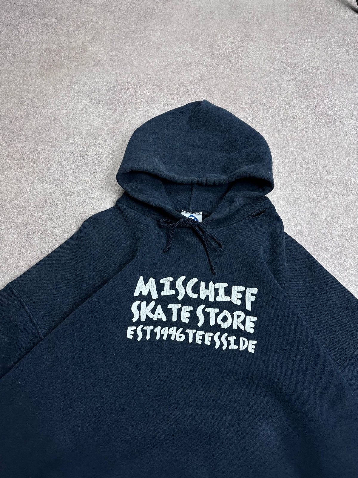 Vintage Vintage Mischieff Skate Store Anvil Boxy Hoodie XL Size US XL / EU 56 / 4 - 2 Thumbnail