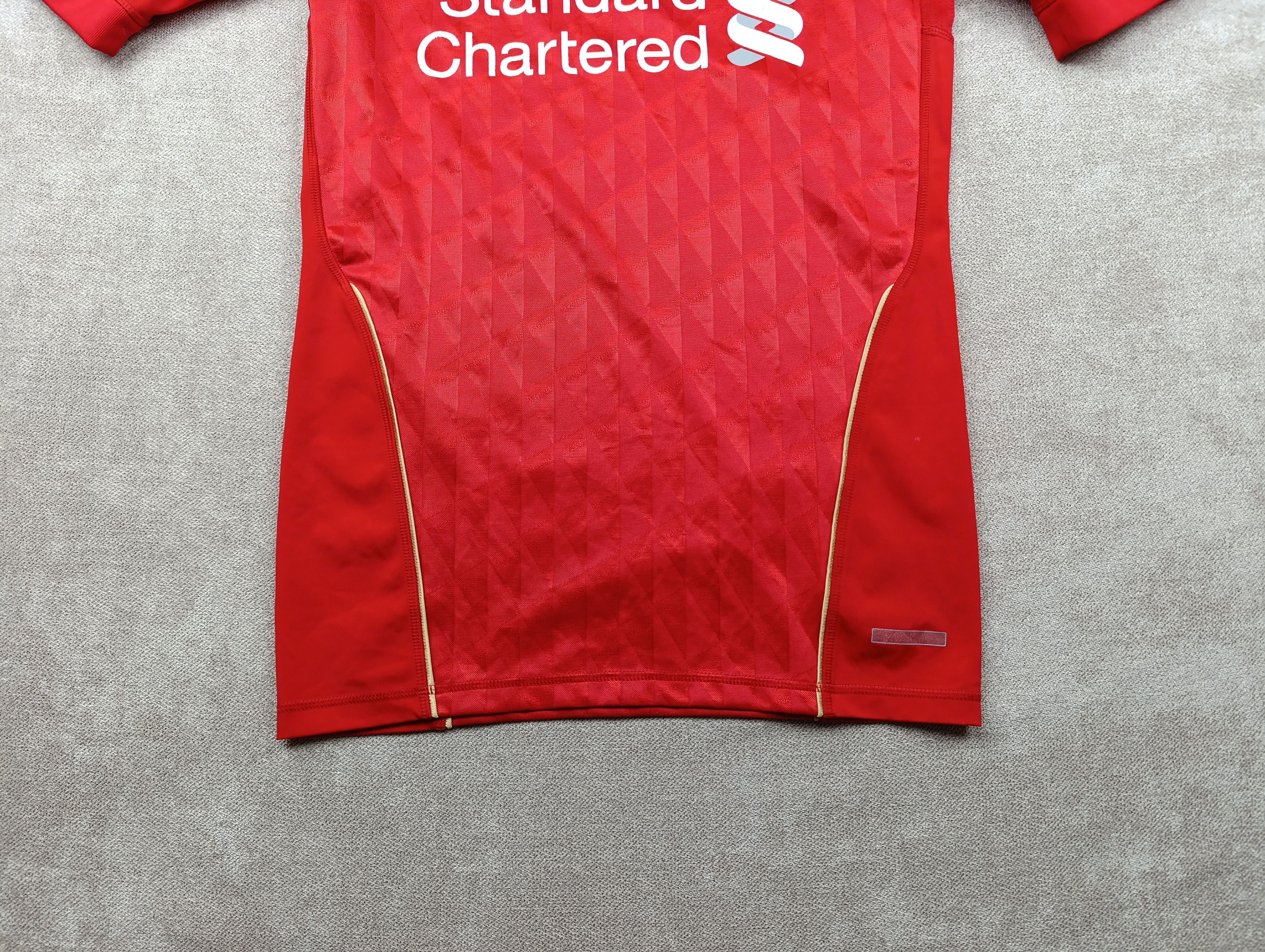 Adidas Adidas Liverpool 2010-12 Home Football Shirt Soccer Jersey Size US M / EU 48-50 / 2 - 3 Thumbnail