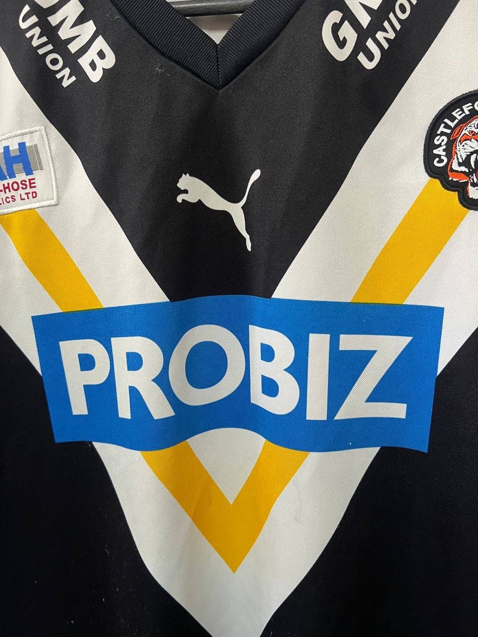 Puma Castleford Tigers 2012/13 Away Rugby League Shirt Puma L Size US L / EU 52-54 / 3 - 7 Thumbnail