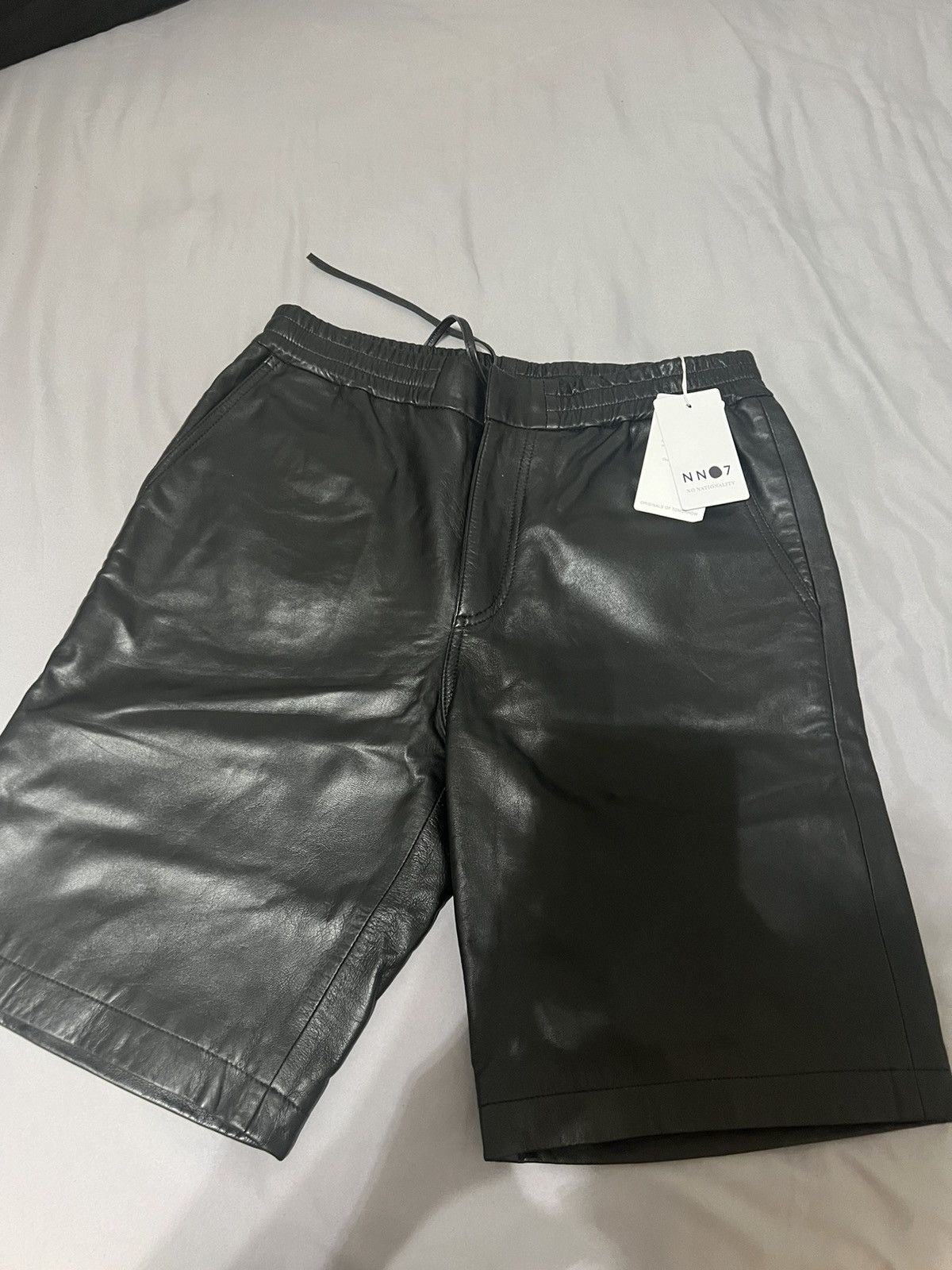 NN07 Nn07 No Nationality Leather Keanu 8232 Shorts Black Size US 31 - 1 Thumbnail