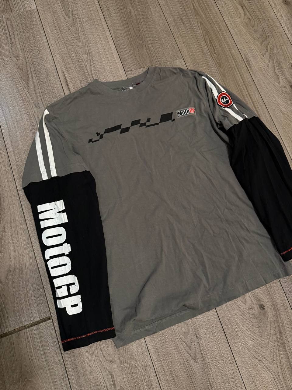 Other MotoGP Longsleeve jumper mens size L gray Crew Neck Size US L / EU 52-54 / 3 - 2 Thumbnail
