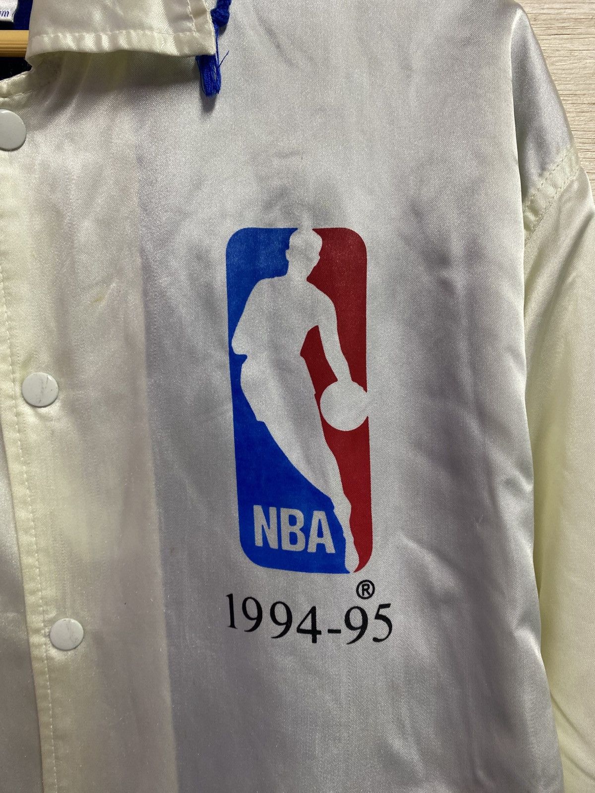 NBA vintage 1994-95 NBA satin bomber-style light jacket Size US XL / EU 56 / 4 - 2 Thumbnail