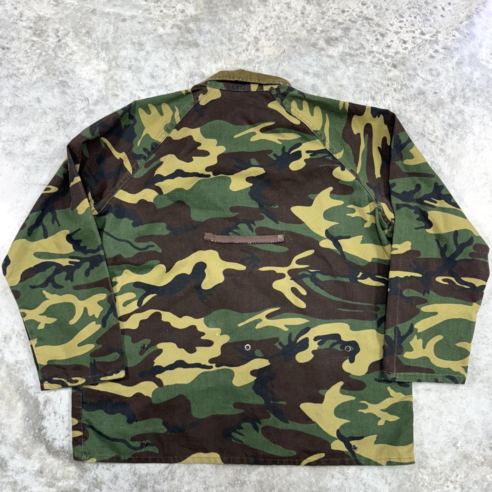 Vintage Vintage Duxbak Jacket Mens Large Camo Hunting Camouflage Corduroy Collar USA 90s Size US L / EU 52-54 / 3 - 3 Thumbnail
