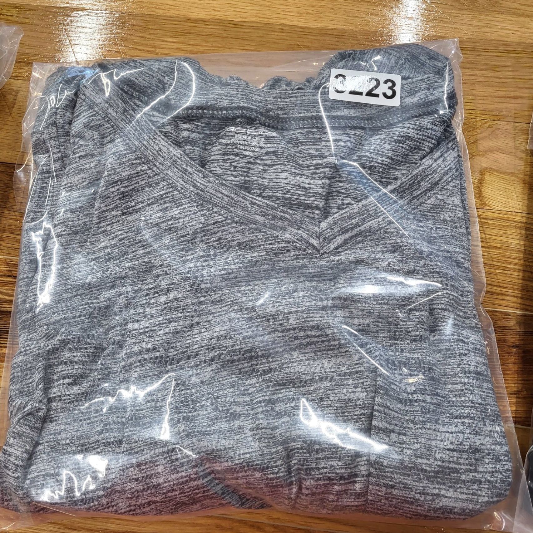 Vintage Activ8 Shirt Women XXL Gray Heathered V-Neck Short Sleeve Athletic Top Shirt Size XXL / US 16-18 / IT 52-54 - 7 Thumbnail