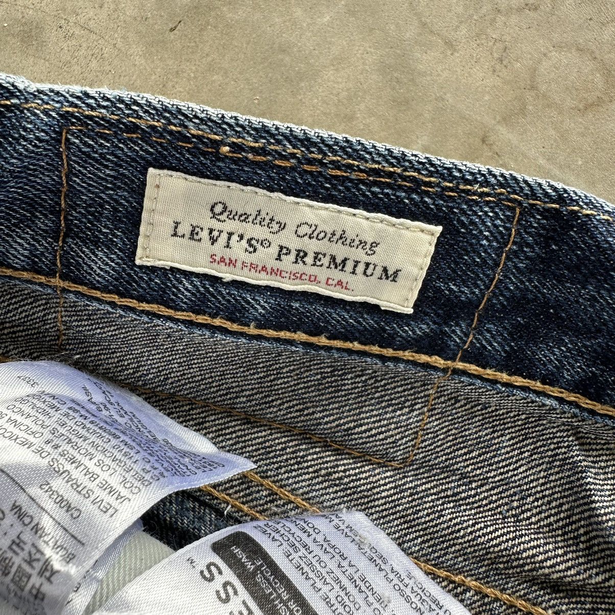 Levi's Vintage Levi’s 501 Distressed Faded Denim Jean Pant W33 Size US 33 - 8 Thumbnail