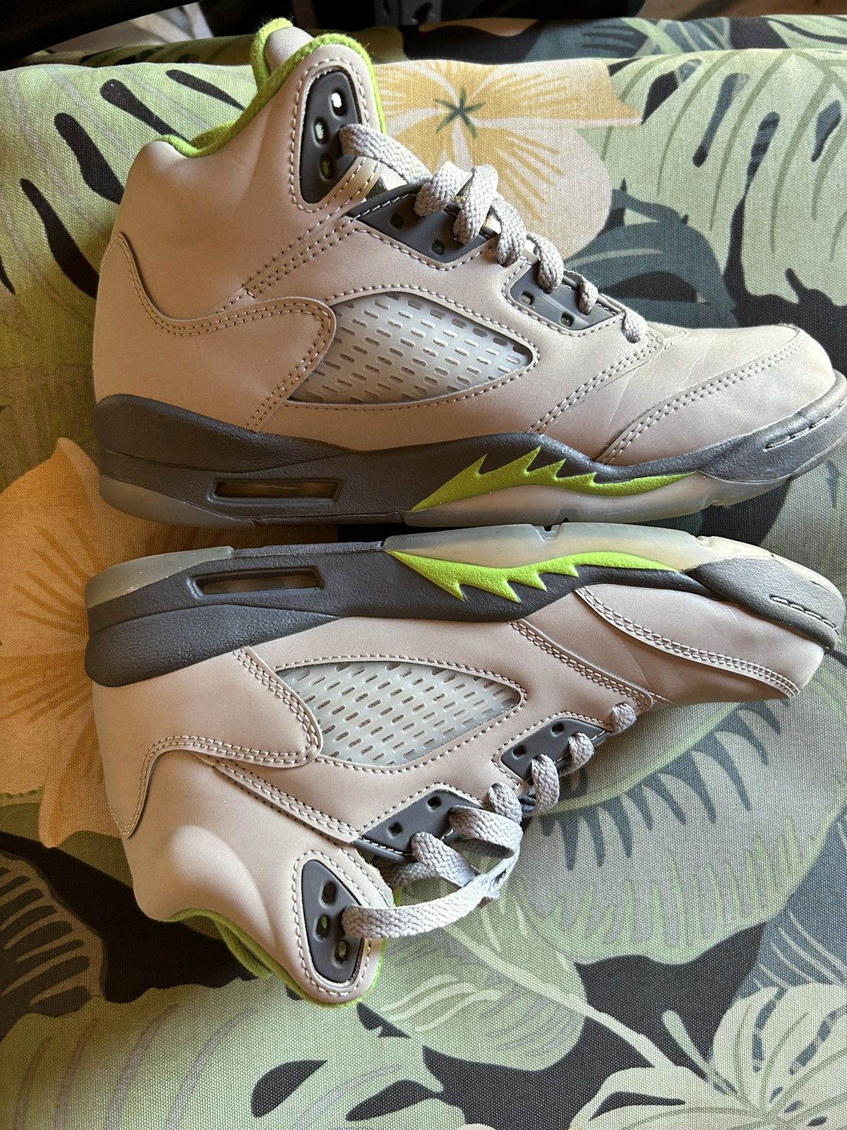 Jordan Brand Air Jordan 5 Retro Green Bean Size US 6 / EU 39 - 9 Thumbnail