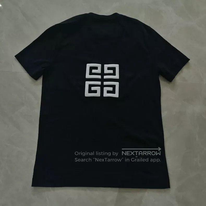 Givenchy Givenchy Letter Embroidery Crew Neck Short Sleeve Size US L / EU 52-54 / 3 - 2 Thumbnail