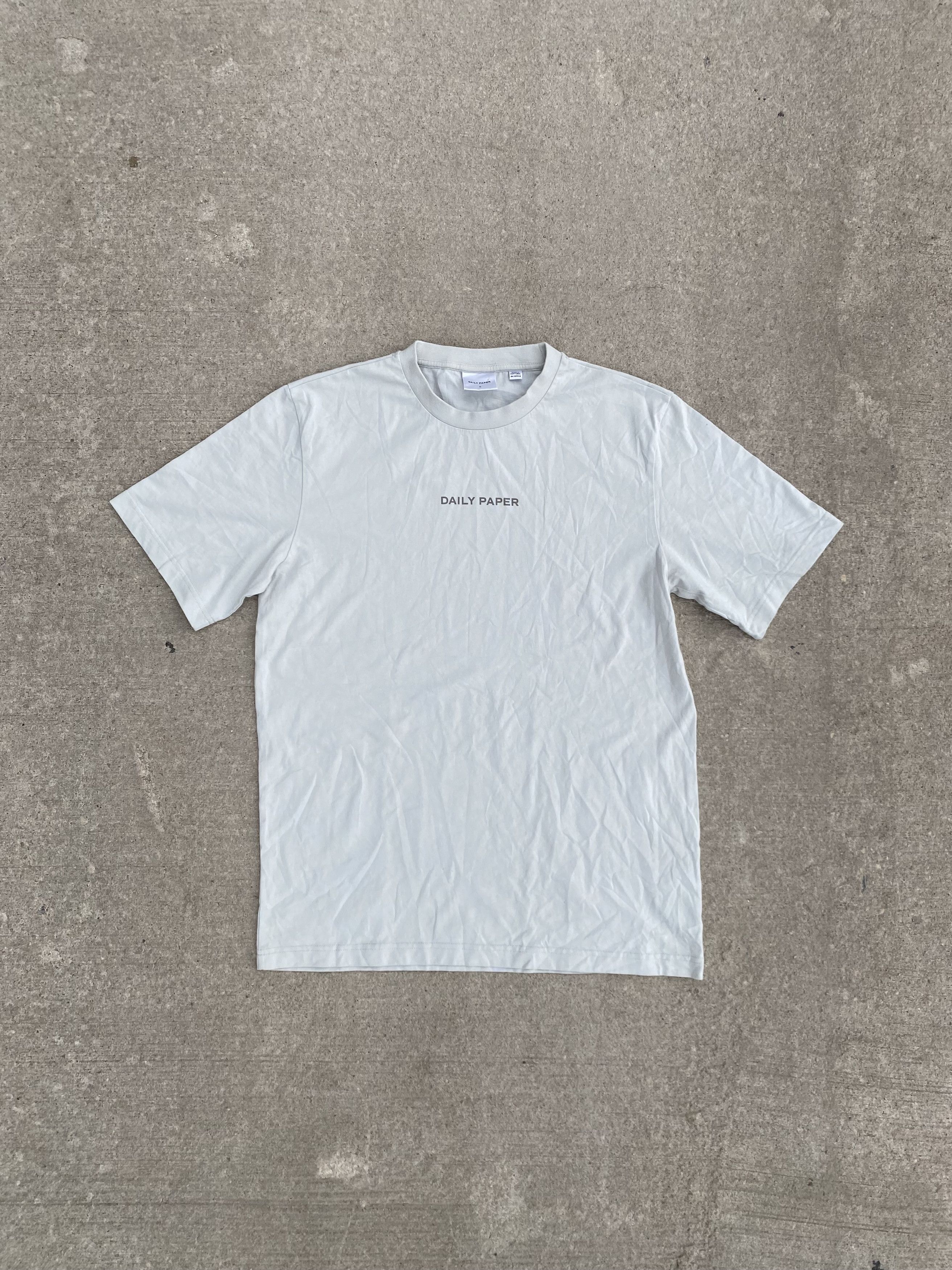 Tシャツ・カットソー DAILY PAPER Men T-shirt Beige 2512028 GARDENIA Daily Paper DAILY PAPER Men T-Shirts 2512028 GARDENIA Beige