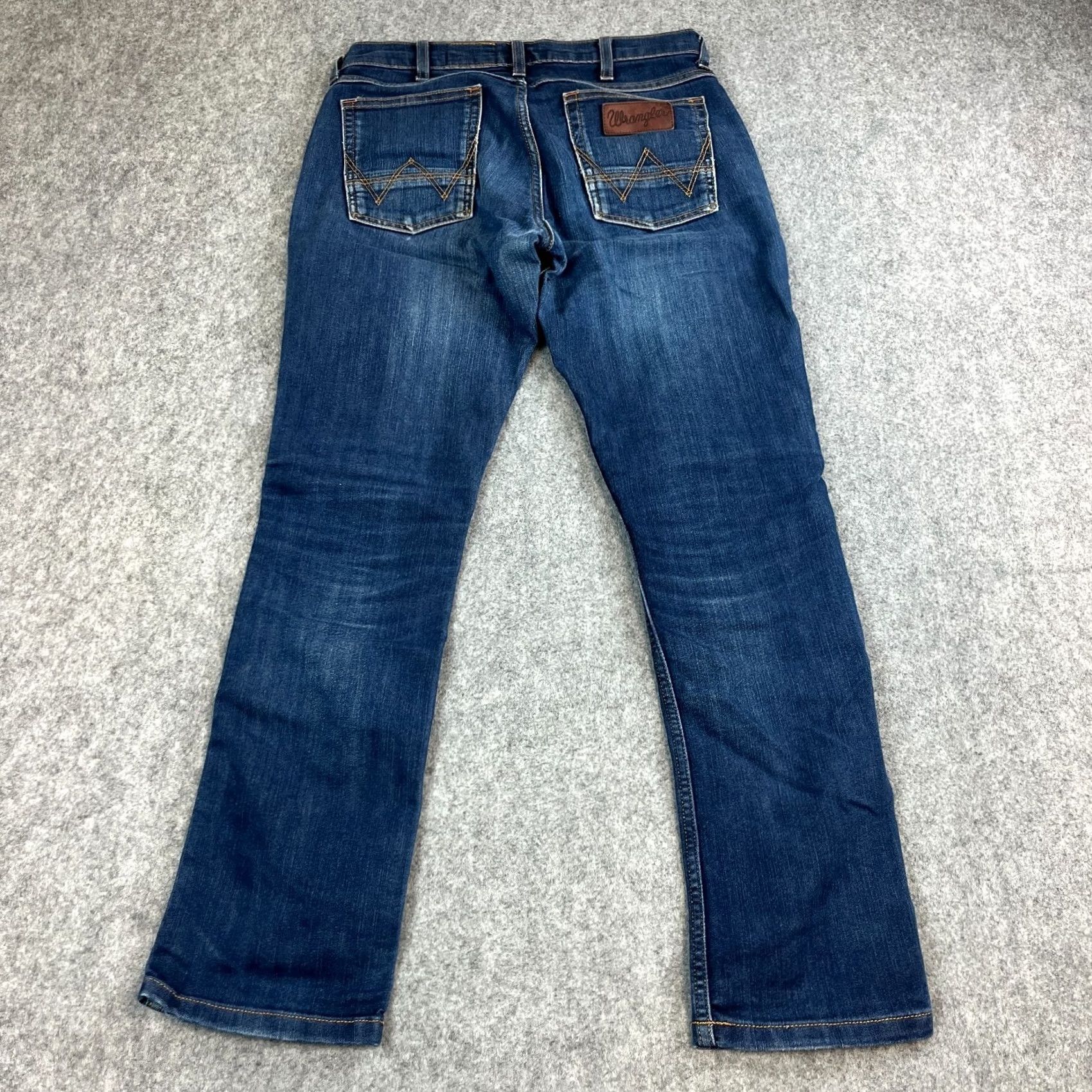 Wrangler Wrangler Jeans Tapered Fit 30 28 Dark Wash Blue Denim Cotton Elastane Regular 5-Pocket Cowboy Brand Wrangler Bostin Mens Jeans Size US 30 / EU 46 - 2 Thumbnail