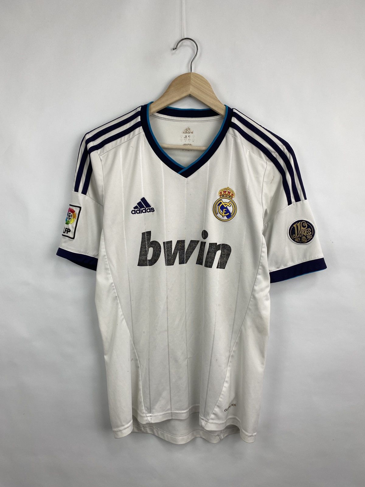 Adidas Y2K Real Madrid Adidas 110 Years 2013 Soccer Jersey Rare Size US S / EU 44-46 / 1 - 3 Thumbnail