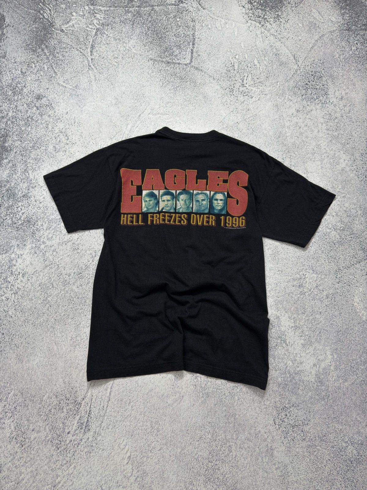 Band Tees × Vintage Vintage 90s EAGLES Hell Freezes Over World Tour 1994 T-Shirt Size US L / EU 52-54 / 3 - 7 Thumbnail