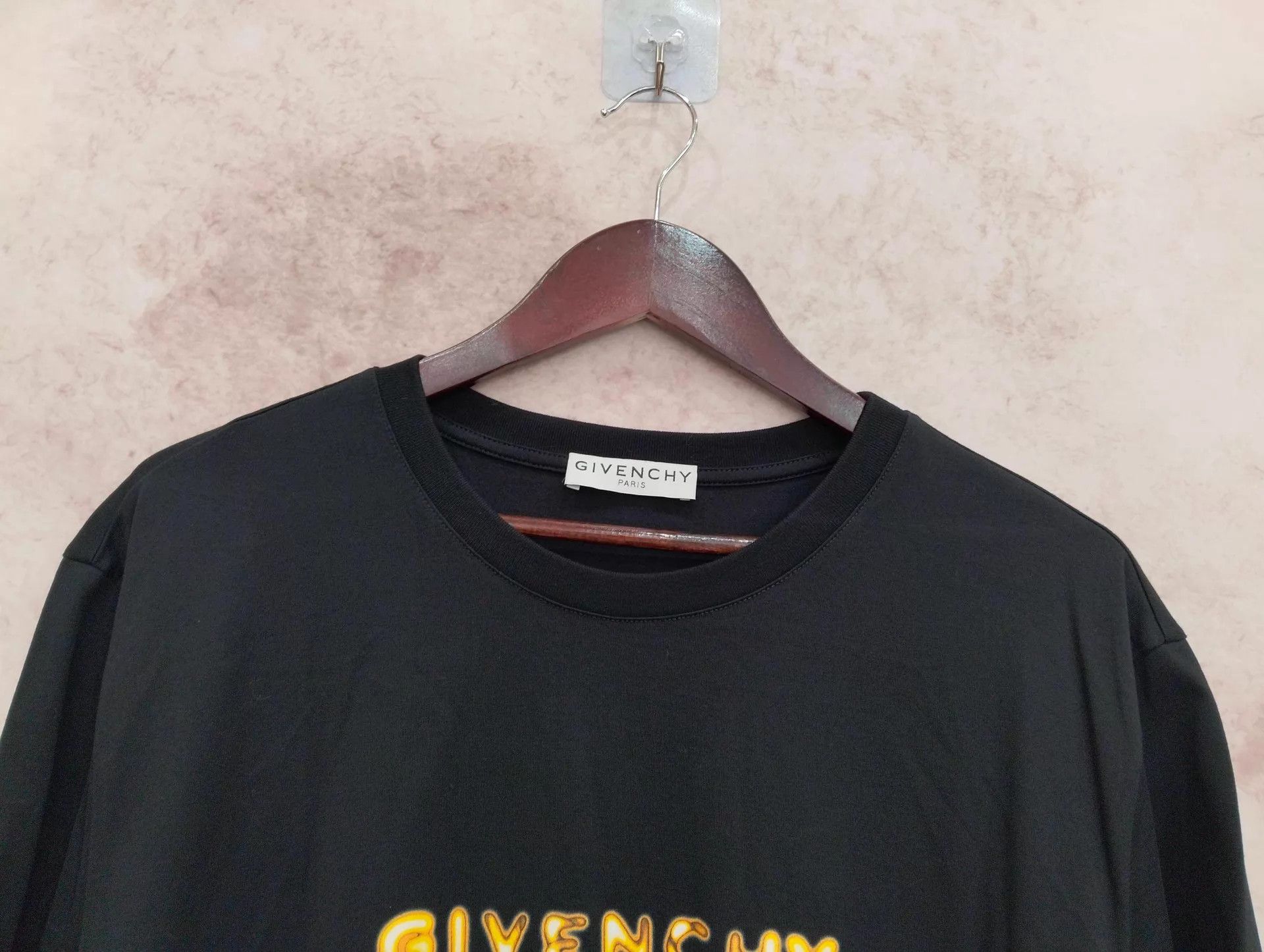 Givenchy Givenchy Black Crewneck Short Sleeve T-Shirt XL Size US XL / EU 56 / 4 - 6 Thumbnail