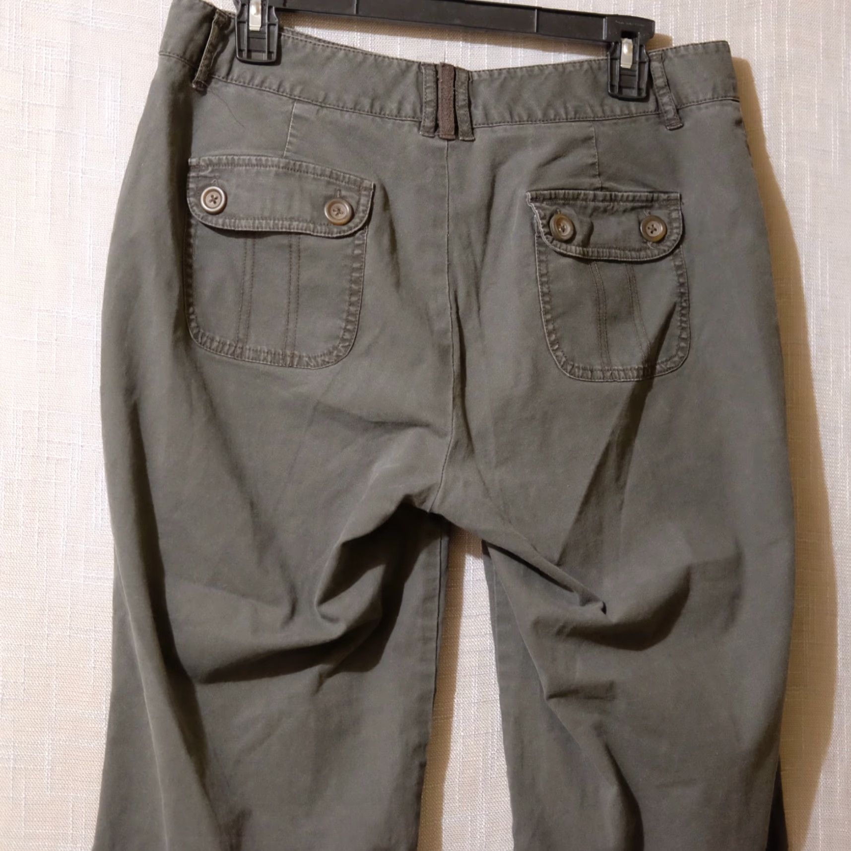 Dockers Dockers Favorite Fit Cargo Capri Pants Grey Stretch Women's 8 | Pants | Regular Size 30" / US 8 / IT 44 - 7 Thumbnail