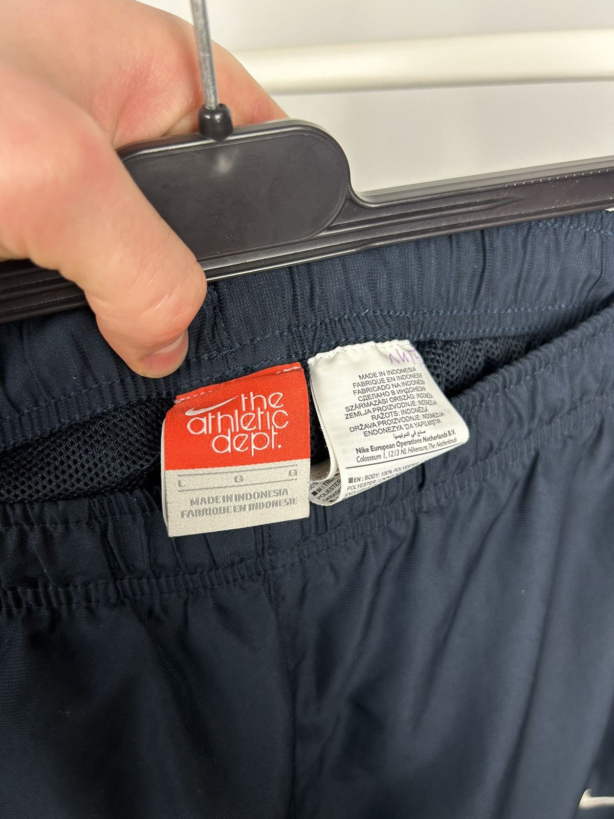 Nike × Vintage Nike Nylon Baggy Swoosh Logo Overisize y2k Pants Joggers Size US 34 / EU 50 - 10 Thumbnail