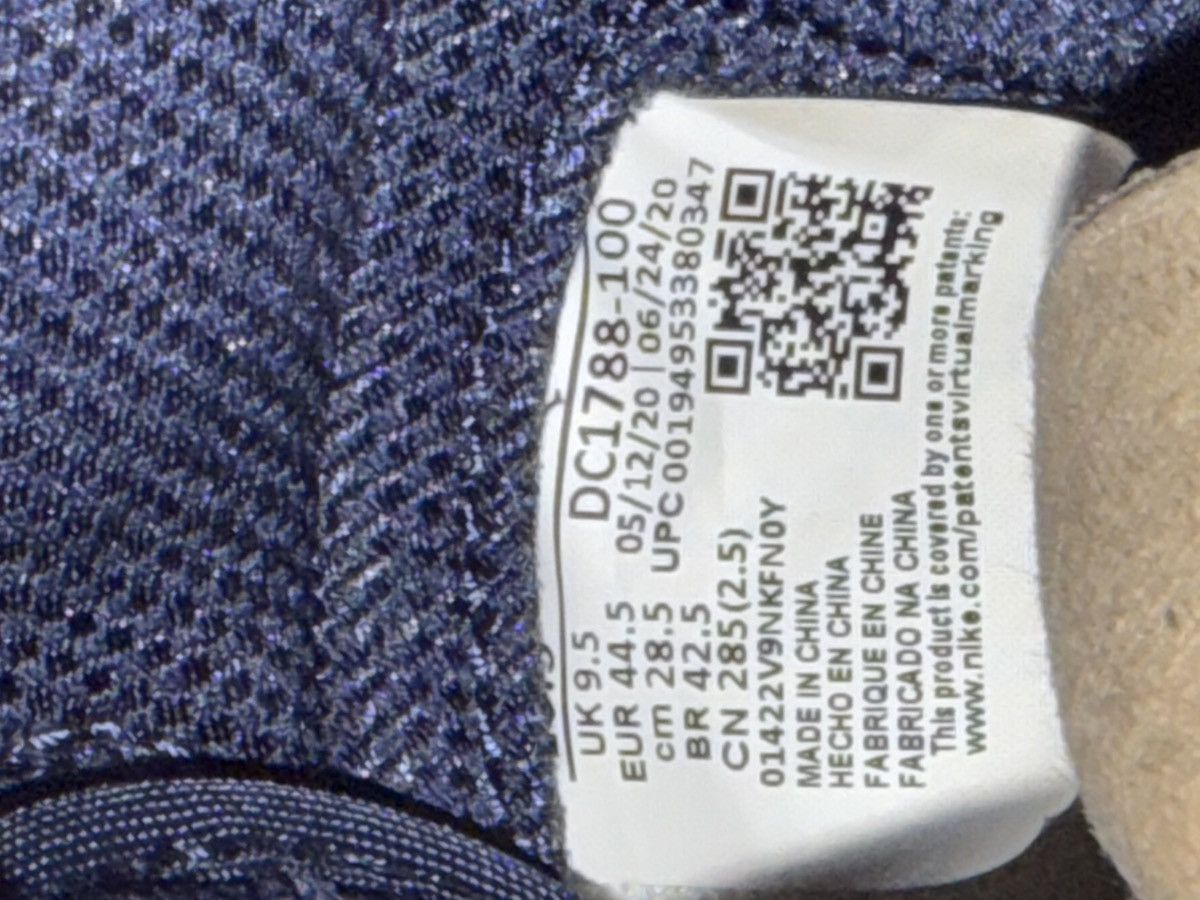Jordan Brand Jordan 1 High Midnight Navy Retro new condition Size US 10.5 / EU 43-44 - 8 Thumbnail