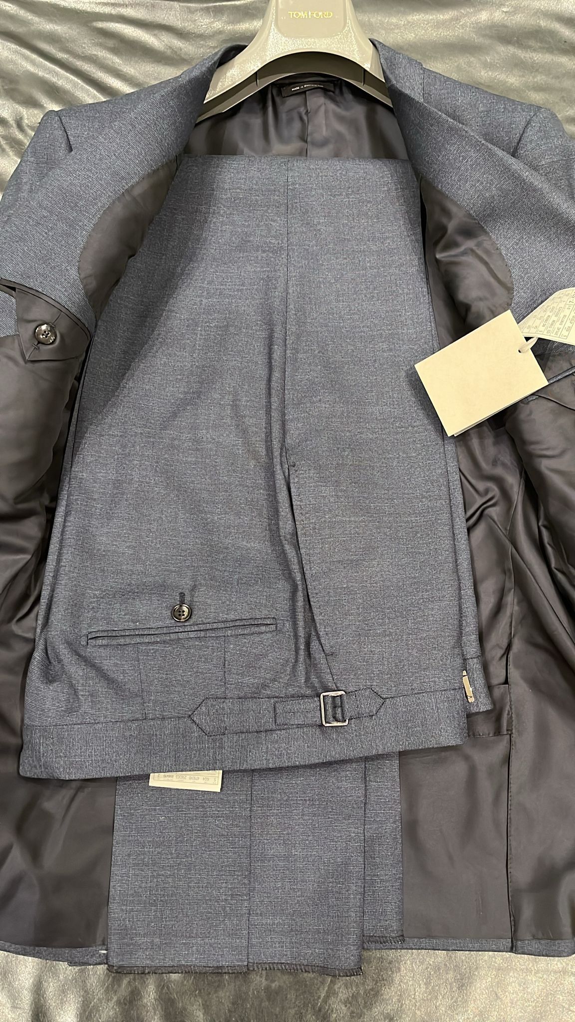 Tom Ford o1loc1c1124 2LYP01 Suit in Grey Size US L / EU 52-54 / 3 - 2 Thumbnail