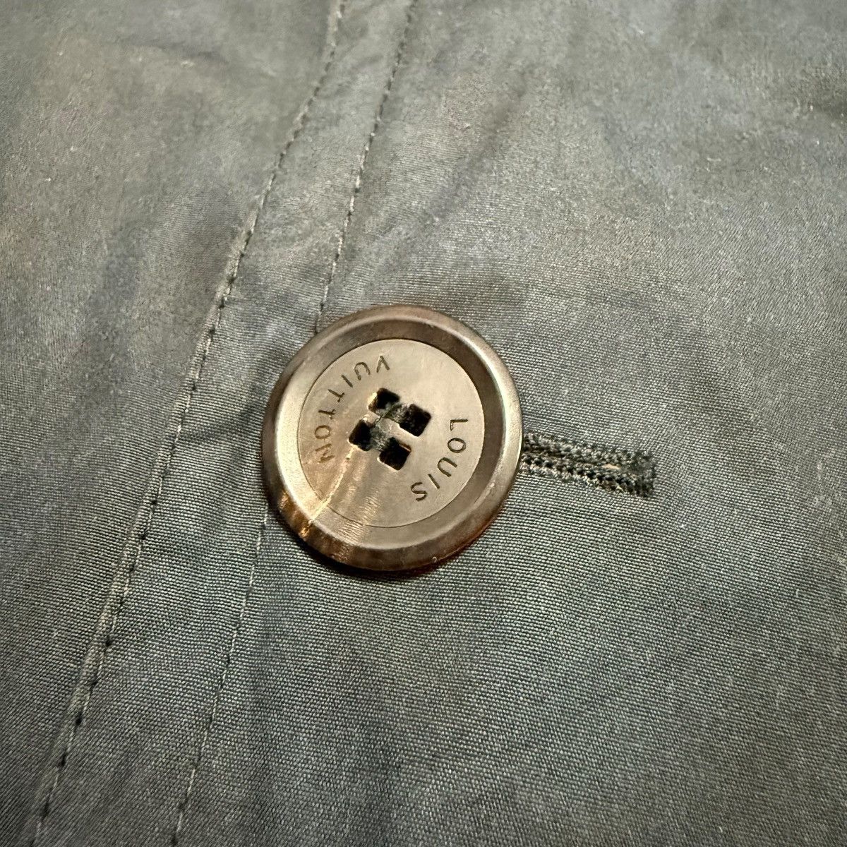 Louis Vuitton Louis Vuitton Monogram Double Breasted Wax Coat Size US M / EU 48-50 / 2 - 8 Thumbnail