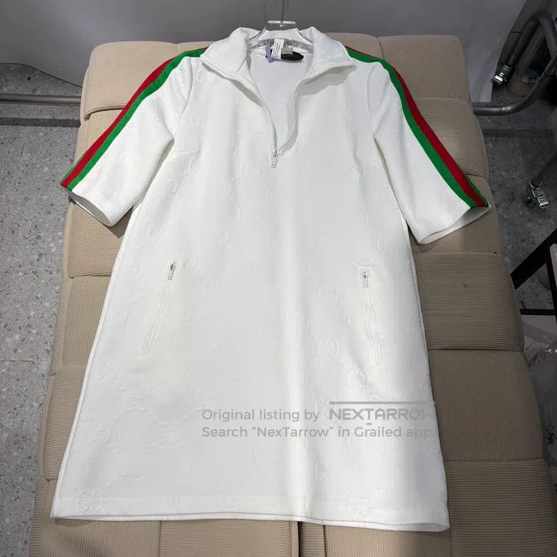 Gucci Gucci Logo embossed dress Size S / US 4 / IT 40 - 1 Thumbnail