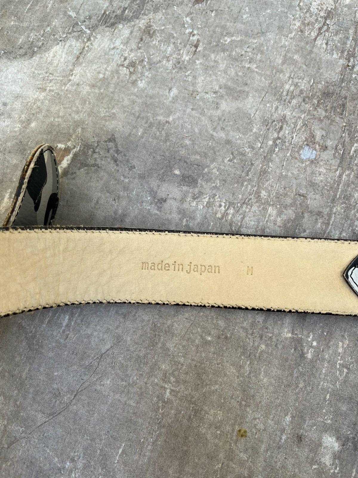 Bape Vintage Bape Camo Leather Belt W/ Bape Metal Buckle Size 30 - 8 Thumbnail