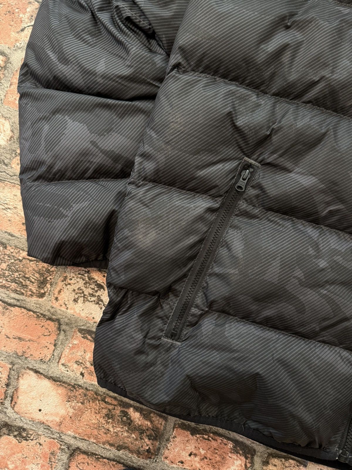 90’s ADIDAS RARE LOGO THREE STRIPE BRAND RETRO DOWN PUFFER