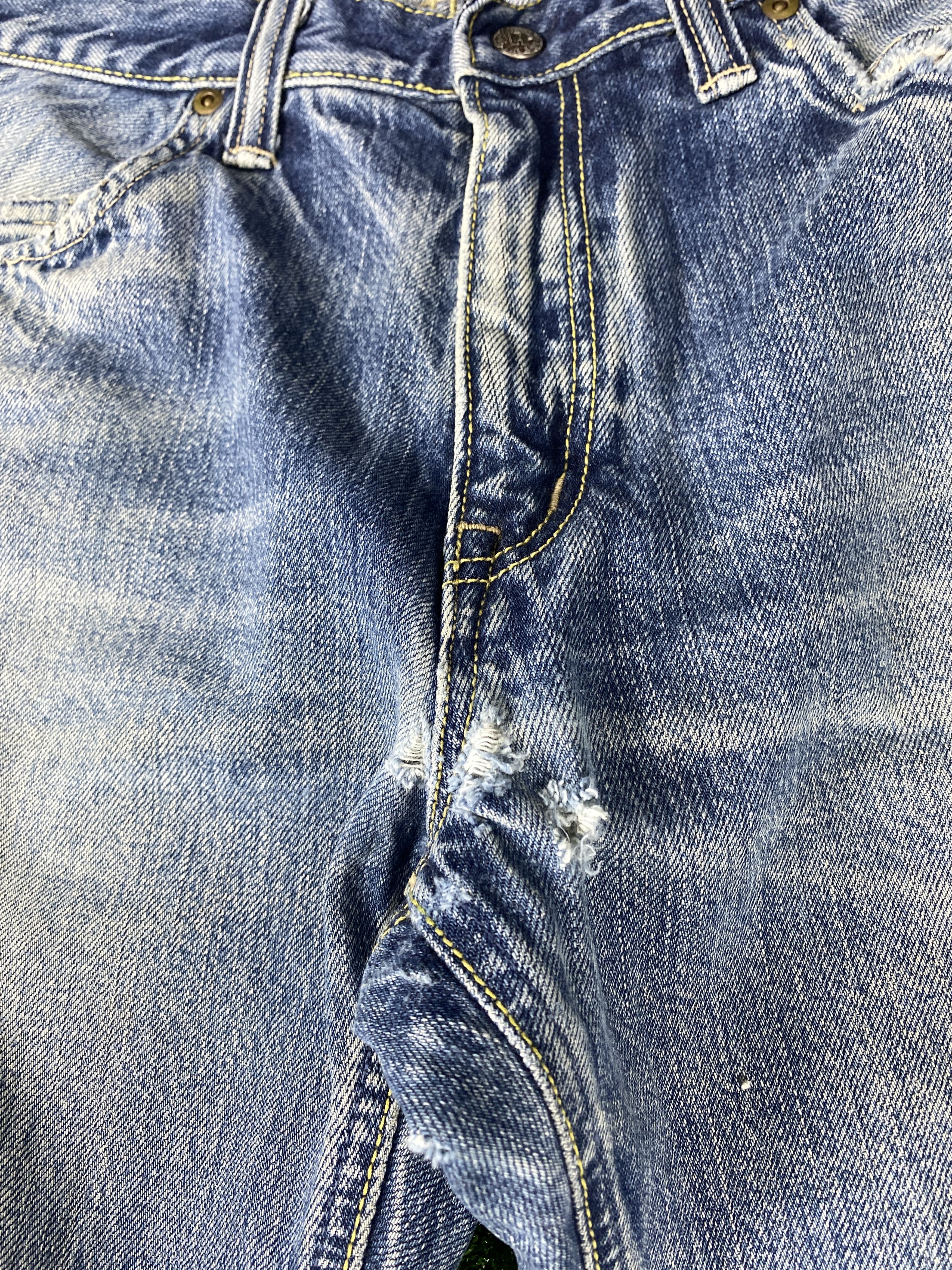 Japanese Brand Vintage Japanese Brand Distressed Faded Blue Jeans CP0065 Size US 34 / EU 50 - 12 Thumbnail