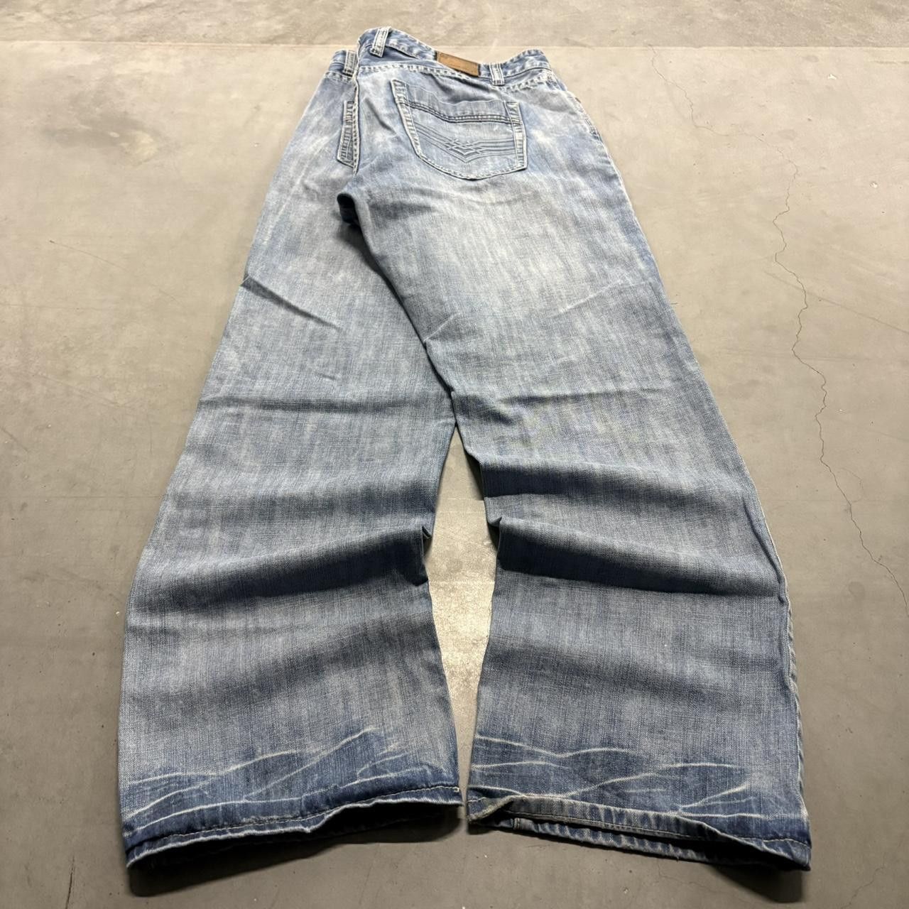 Vintage Crazy Vintage Y2K/2000s Baggy Skater Style Medium Blue Wash Denim jeans! Size US 36 / EU 52 - 6 Thumbnail