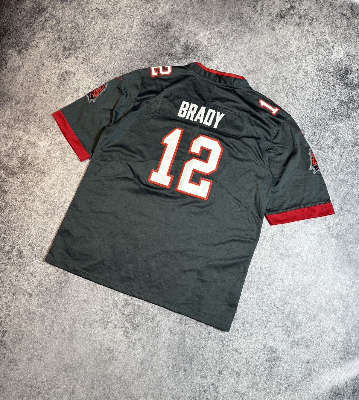 NFL × Nike NFL Nike Buccaneers Brady 12 Jersey Streetwear Rare USA XL Size US XL / EU 56 / 4 - 5 Thumbnail