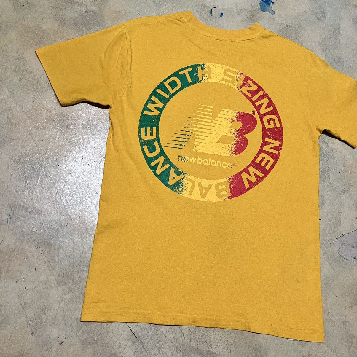 New Balance Vintage New Balance Big Logo T Shirt Size US M / EU 48-50 / 2 - 5 Thumbnail