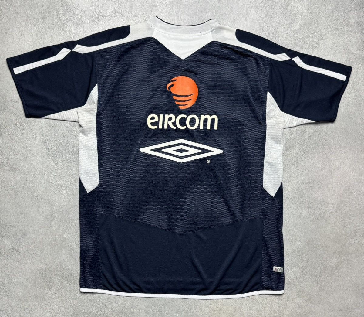 Umbro Ireland 2004 2005 2006 Football Shirt Soccer Jersey Umbro Size US L / EU 52-54 / 3 - 2 Thumbnail