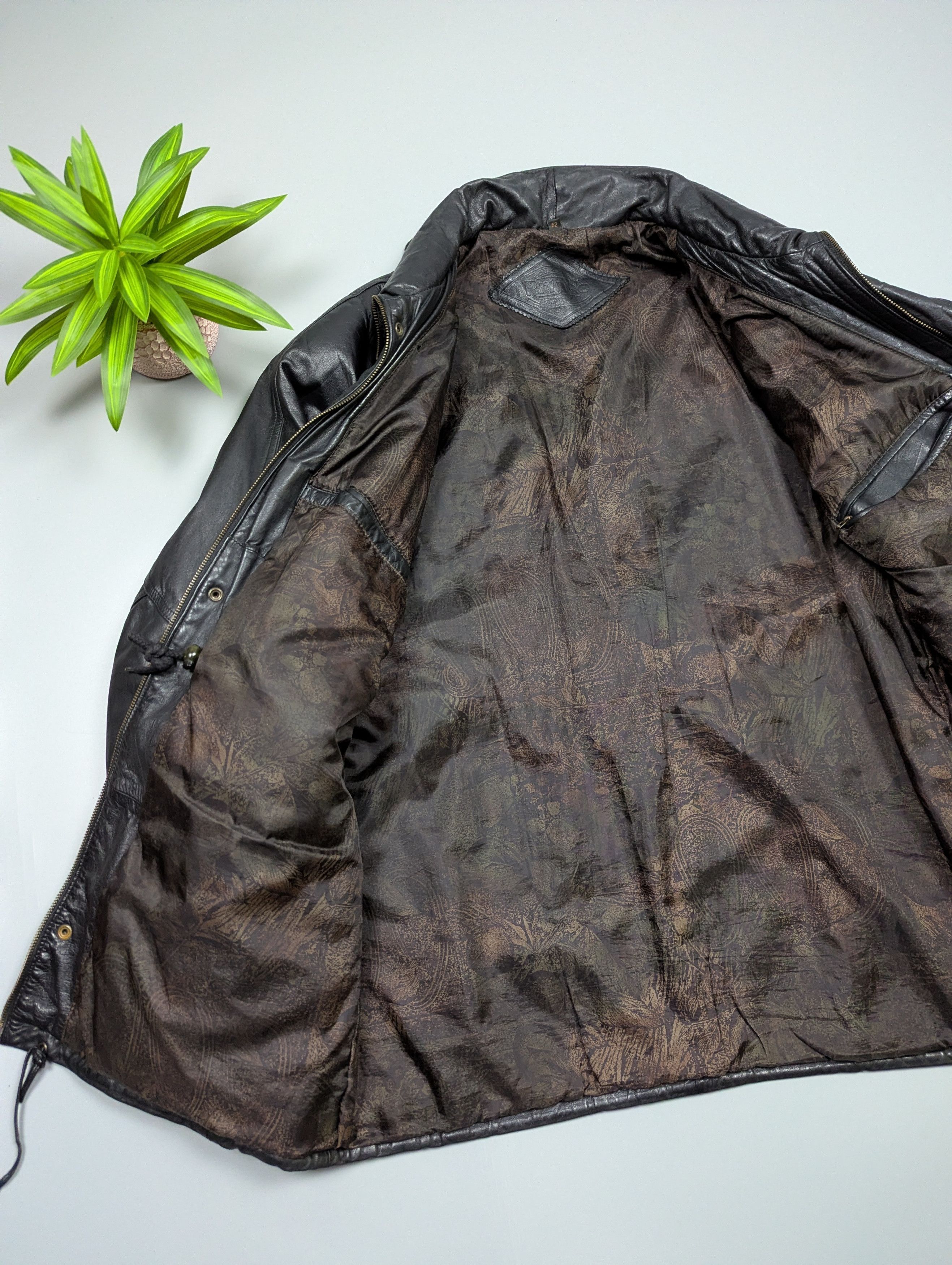 Vintage Vintage PRINCE Heavy Black Leather Multi-Pocket Jacket Size US L / EU 52-54 / 3 - 9 Thumbnail